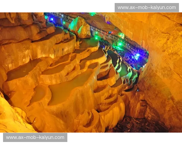 蓝染山河：当“中国蓝”遇上波罗的海的森林堡垒——一场跨越万里的篮球礼赞